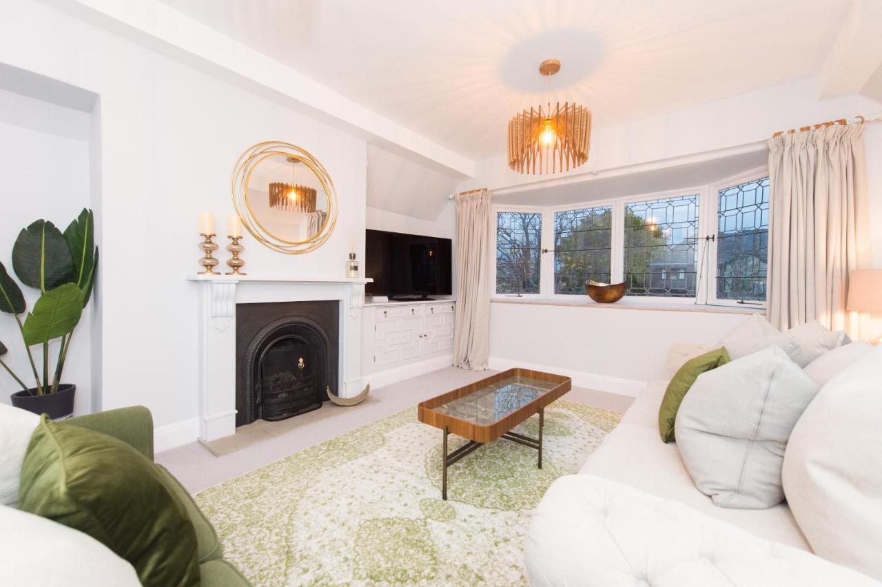The Tower By Harrogate Serviced Apartments Екстериор снимка