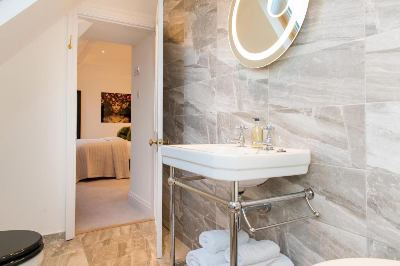 The Tower By Harrogate Serviced Apartments Екстериор снимка