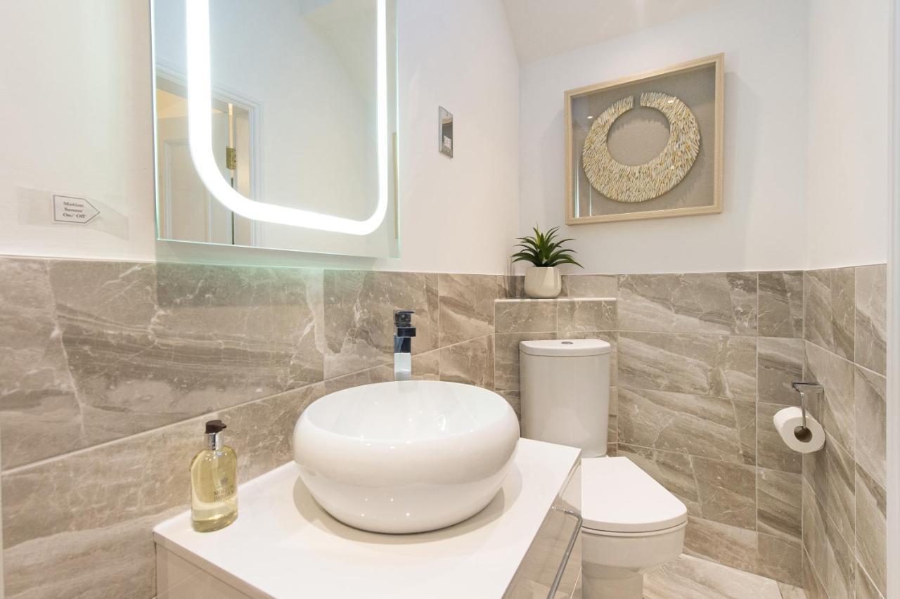The Tower By Harrogate Serviced Apartments Екстериор снимка