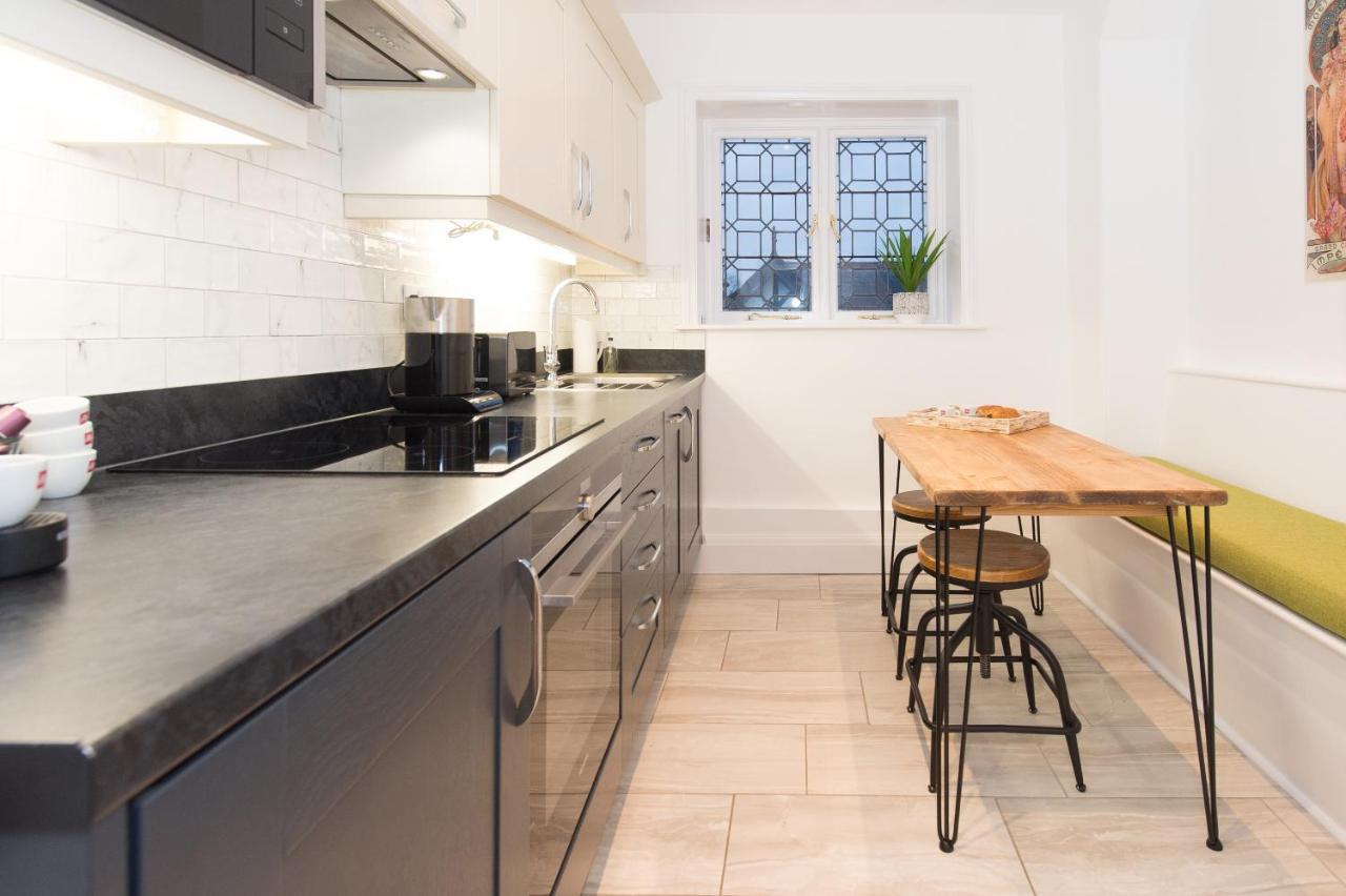 The Tower By Harrogate Serviced Apartments Екстериор снимка