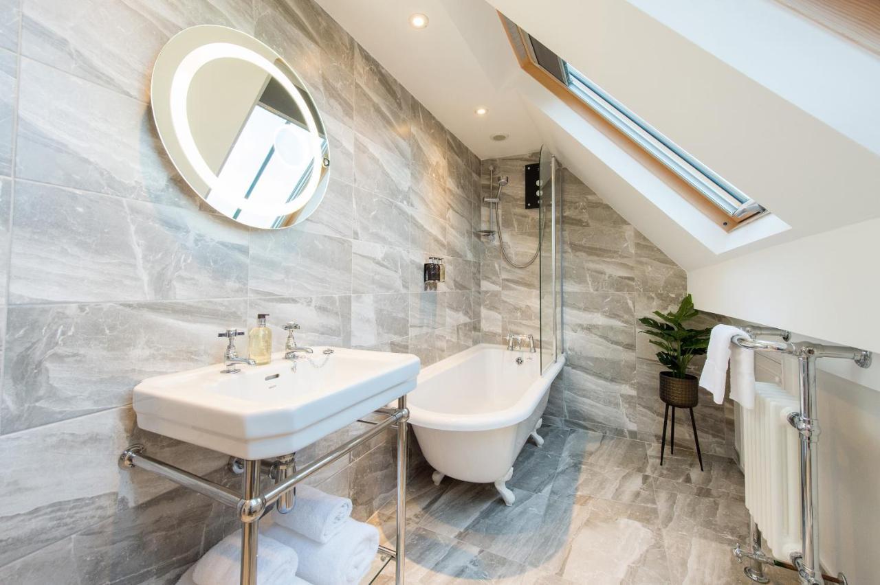 The Tower By Harrogate Serviced Apartments Екстериор снимка