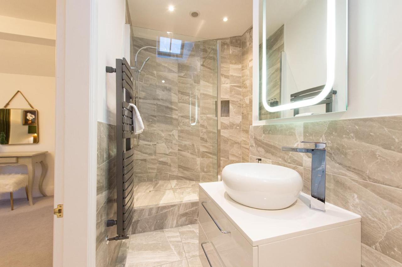 The Tower By Harrogate Serviced Apartments Екстериор снимка