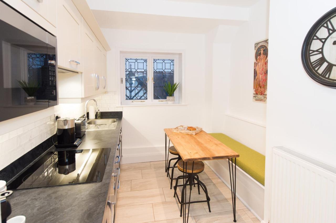 The Tower By Harrogate Serviced Apartments Екстериор снимка